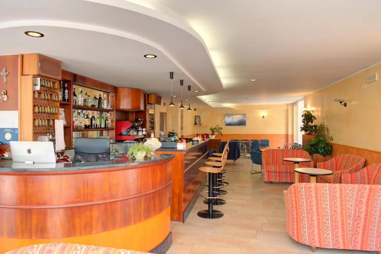 Hotel Nella Rimini 3*,  Italia