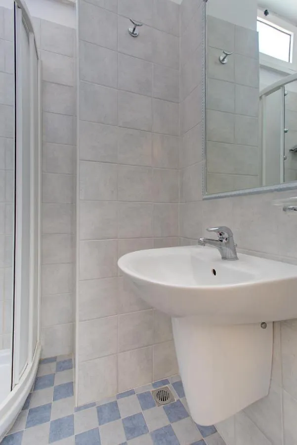 רימיני Hotel Nella